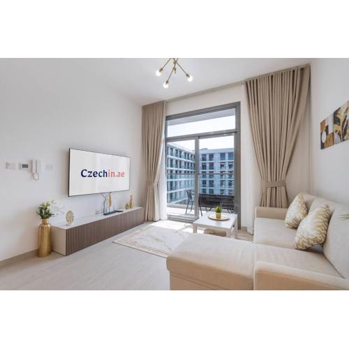 Brand New Listing & Studio City & Czechin