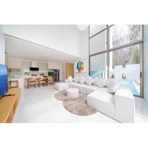 Brand New & Modern Luxury 4BR Pool Villa in Residence Lux Pride 2 V12