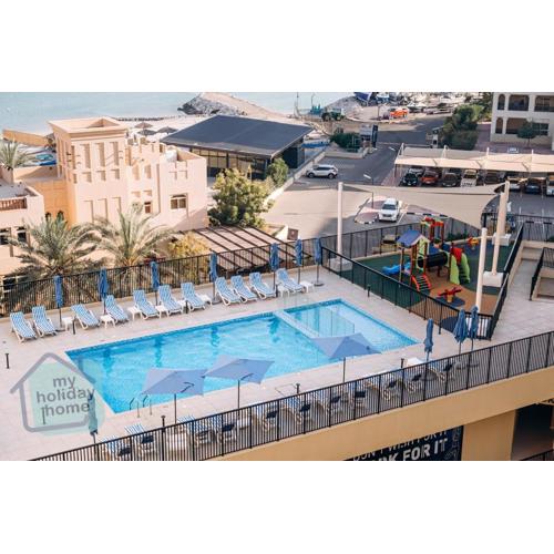 Brand New Studio Canal View