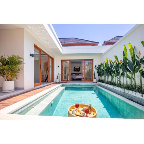 Brand New Villa - BEST Location Near City Center and Beach!