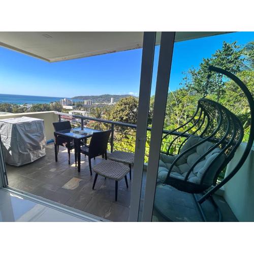 Brandnew, spacious 65m2 full seaview apartment, large pool, 300m from Karon beach