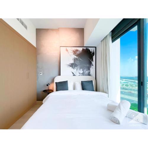 Breath taking Studio with Balcony & Stunning Views