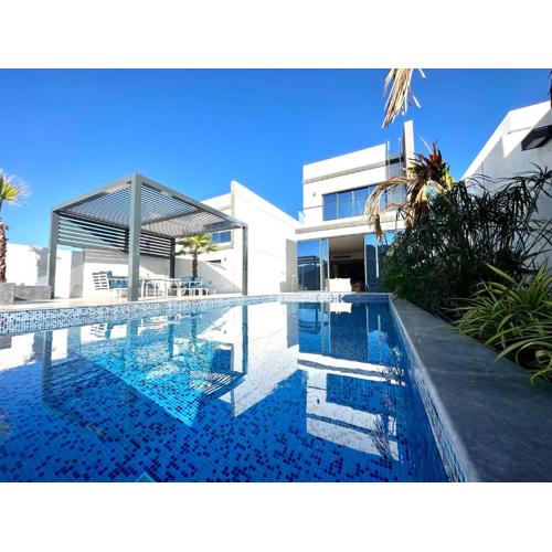 Breathtaking & Stunning Villa