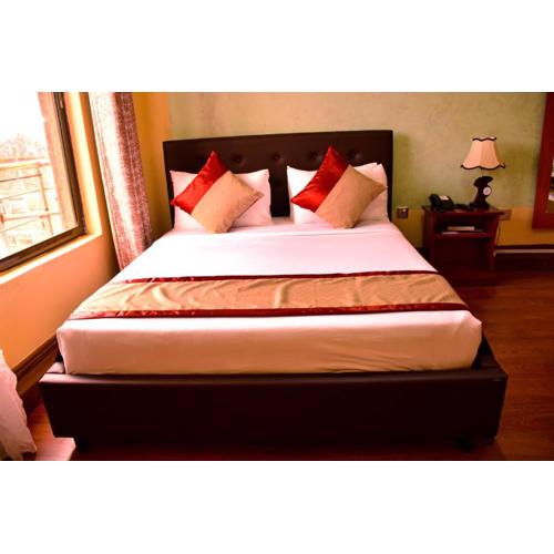 Breeze Hotel Nyahururu