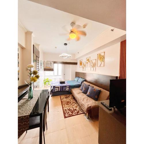 BRENT STUDIO ROOM IN TAGAYTAY WITH TAAL LAKE VIEW