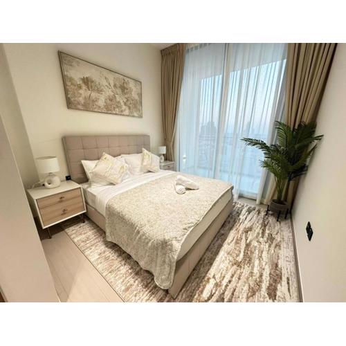 Bright 1br Jvc Balcony & Free Parking