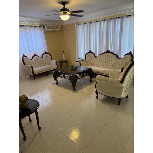 Bright 3BR Santiago Home - Walk to Trails, Dining & The Monument