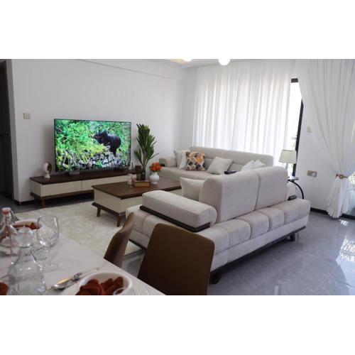 Bright & Airy 2-Bedroom Retreat in the Heart of the City