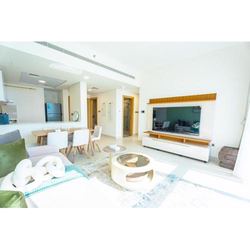 Bright and Spacious 2BR Panoramic Views Sleeps 7 to 8 Guest