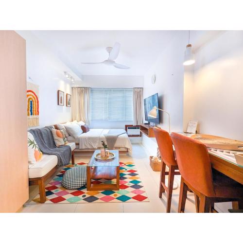 Bright & Cozy Studio Condo in Commonwealth, UP Diliman