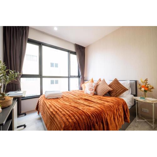 Bright Modern 1 BR Central Beach Chic Design