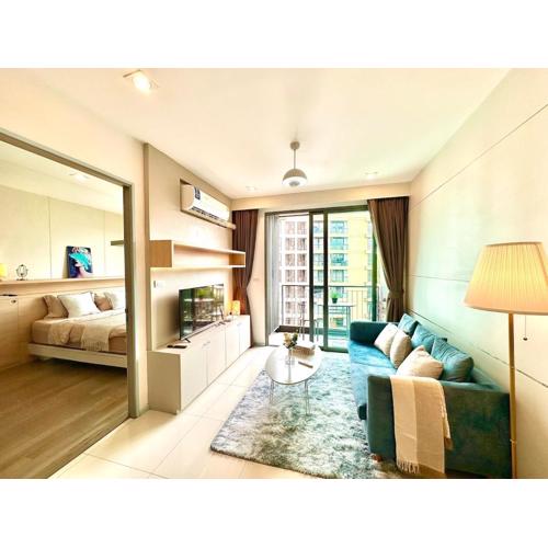 Bright & Spacious Apartment