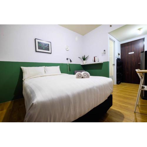 Bright Studio Apartment Serpong Greenview By Travelio