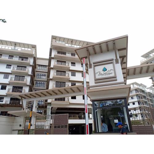 BRISTLE RIDGE CONDOMINIUM