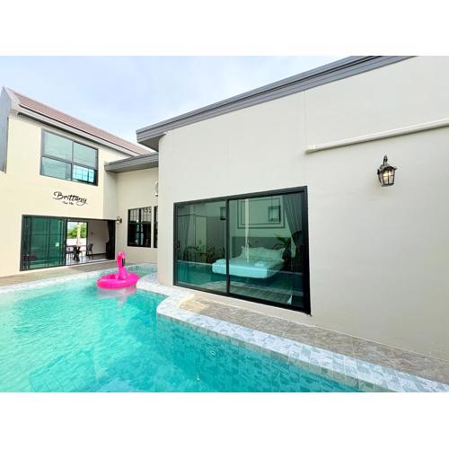 Brittany Private Pool Villa-Pattaya