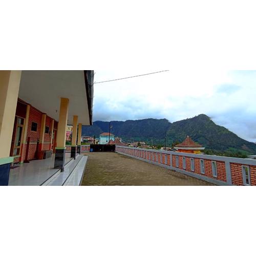 Bromo Holiday Guest House