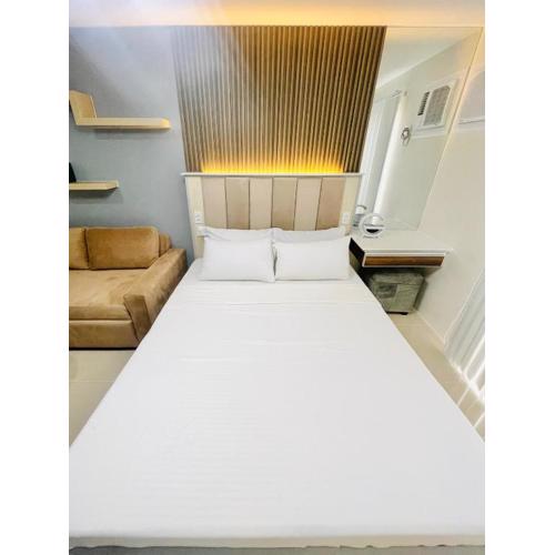 BT 1 Chic City Studio Retreat