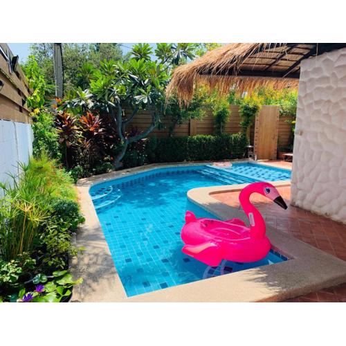 BTC Boutique Resort Private Pool Villas and Studios Hua Hin บ้านทะเลจีน บูติค รีสอร์ท หัวหิน