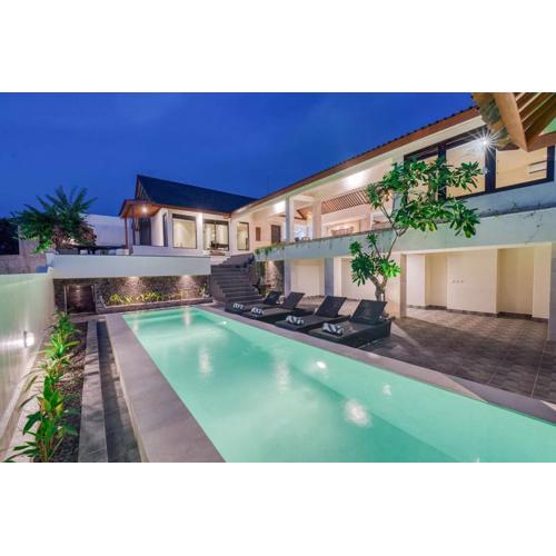 Bukit Senja Ungasan 3BR With Pool & Sunset Views