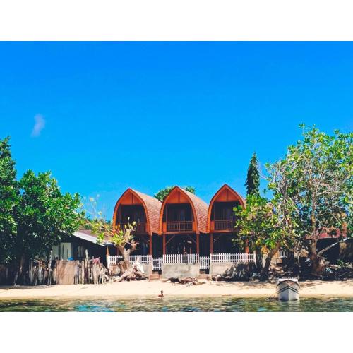 Bunaken 18 Diving Resort and Cafe
