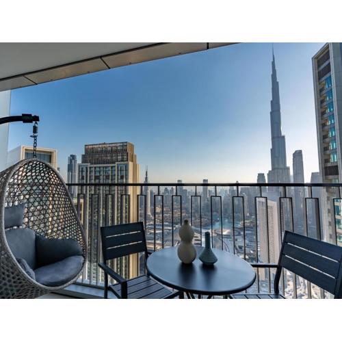 Burj Khalifa & Dubai Dancing Fountain View, 54th Floor & Dubai Mall Access