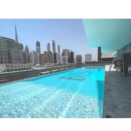 Burj Khalifa Poolside, Canal Boardwalk, Parking