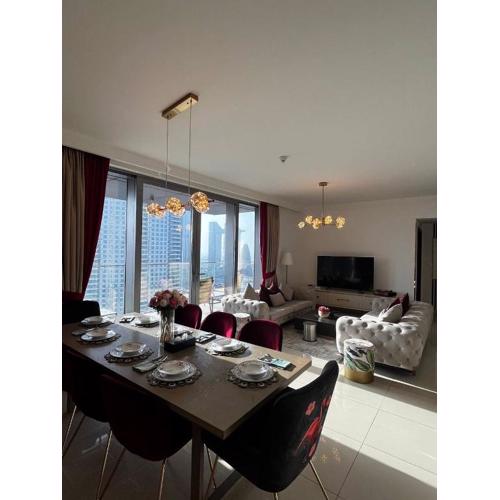 Burj Khalifa view, 3 Bedroom Apartment in Boulevard Point, Connected to Dubai Mall