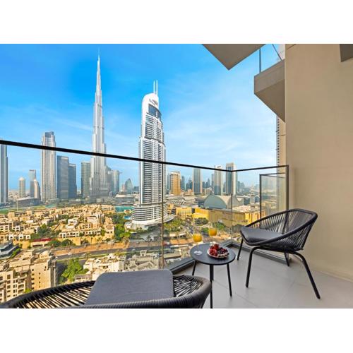 Burj Khalifa View Luxe 2BR, 5 Mins walk to Dubai Mall