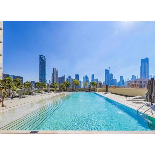 Burj Royale Condo, Close to Dubai Mall & Attractions