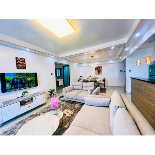 C 2bedroom all ensuite with swimming pool, gym, restaurant etc