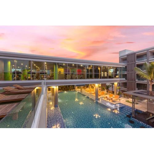 C178 The Regent 2BR Retreat-Walk to Cafés & Beach