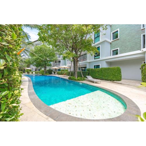 C188 Modern Condo Pool Gym & Walk to Rawai Beach