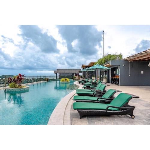 C214 Condo Seaview Pools Gym Walk to Rawai Beach