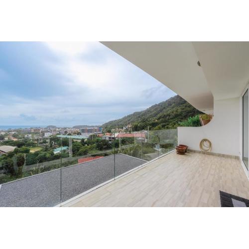 C236 Best Pool &Sea View 2BR Condo Prime Location