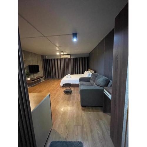 ห้องพักรายวันเมืองทองธานีตึกc5 (คุณแอ๊ด)