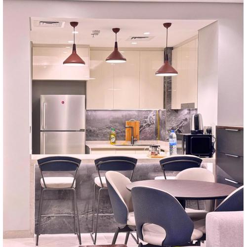 CaiCai Homes 1 BHK Nobles Tower Business Bay 5 min Drive to Dubai Mall