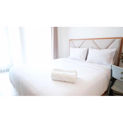 Calm Studio at Supermall Mansion Apartment Benson Tower By Travelio