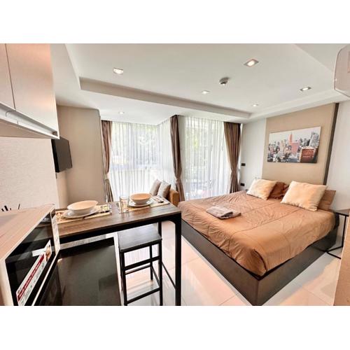 CALM STUDIO in Serenity Wongamat