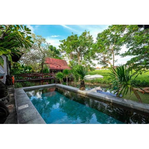 Calypso 3BR, Walk distance to Batu Bolong Beach