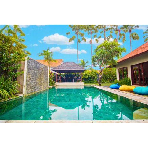 Camana 1 BR Villa With Shared Pool ZN129