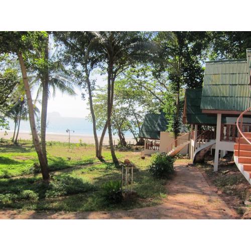 Cameron Island Resort