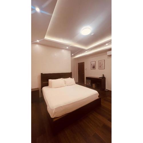 Camilles Pension House