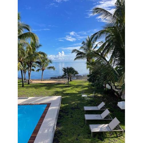 Canari Waterfront Villas