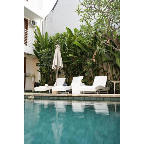 Canggu 4 Bed Family Villa with 360 Rooftop Views