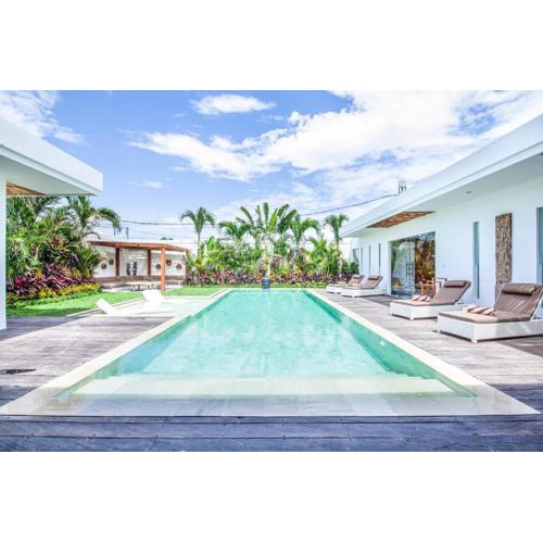 Canggu 400m To Beach Escape 4br Designer Villa