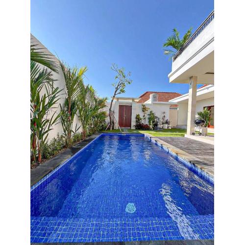 Canggu's Hottest Spot - Brand New Villa with Rooftop Views 2BRs and PS5