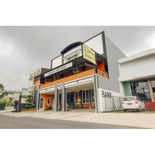 Capital O 90151 Guest House 180