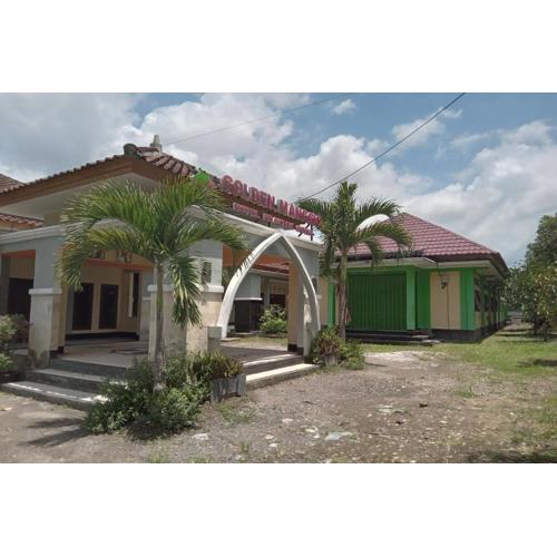 Capital O 93391 Golden Manggis Hotel Near SMKN 1 Lingsar