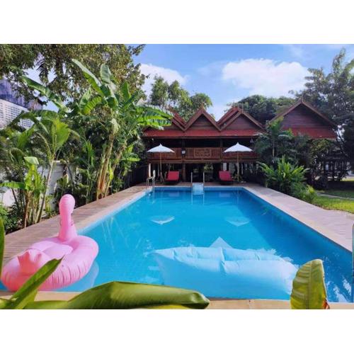 Capital O923 Elephant at Baan Tawai