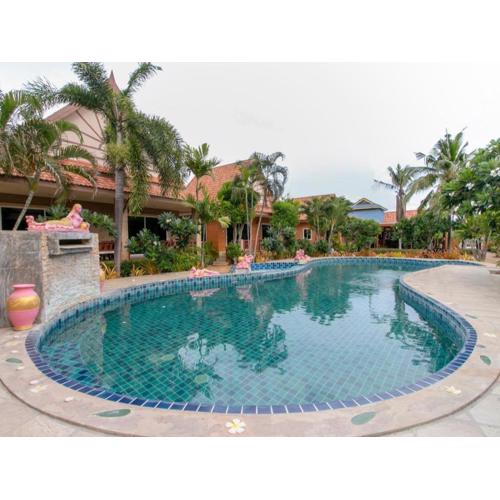 CAPITAL O961 Baan Dow Chompoo Resort